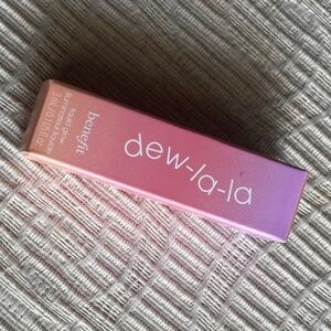 Benefit Dew-La-La Glow Liquid Highlighter In Luna (Light Medium) NEW IN BOX